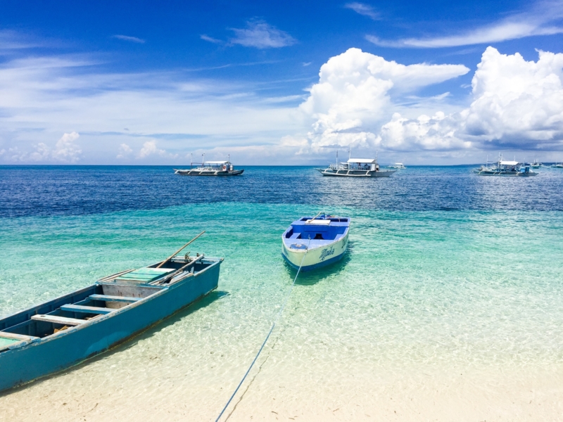 マラパスクアビーチと船 Malapascua-beach