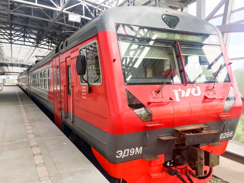 ウラジオストク空港から市内への電車 train, Vladivostok