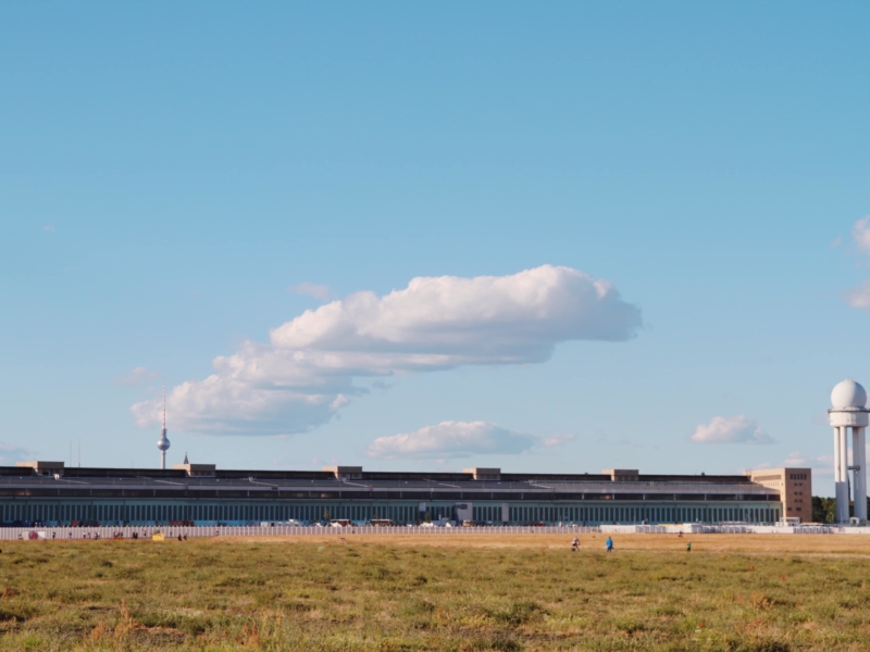 テンペルホーフ空港跡地 テンペルホーフ空港跡地
